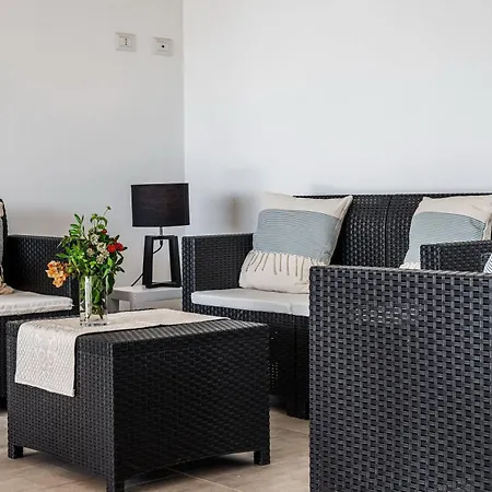 Villa Is Laccus 6 Castiadas